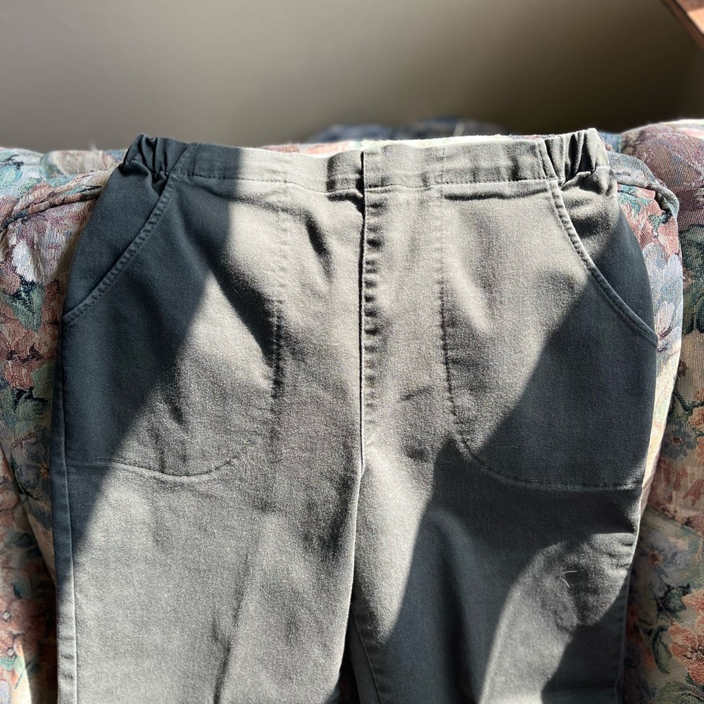 Pants - Picture 6 of 9